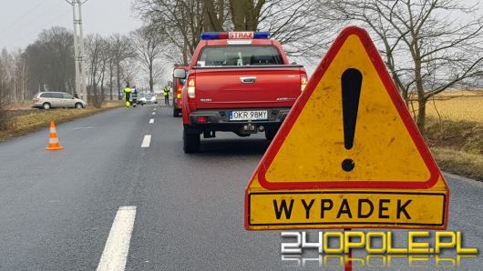 Obwodnica Grodkowa zablokowana. Trwa reanimacja poszkodowanego
