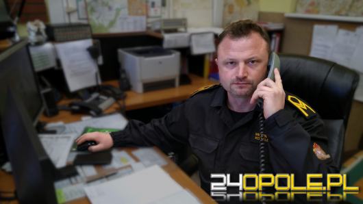 Mężczyzna podciął sobie żyły i zadzwonił na numer alarmowy