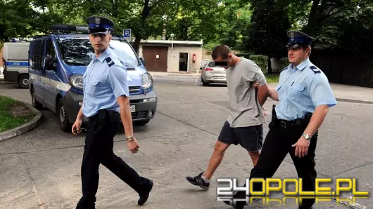 Wyszedł z więzienia i napadł na 26-latka