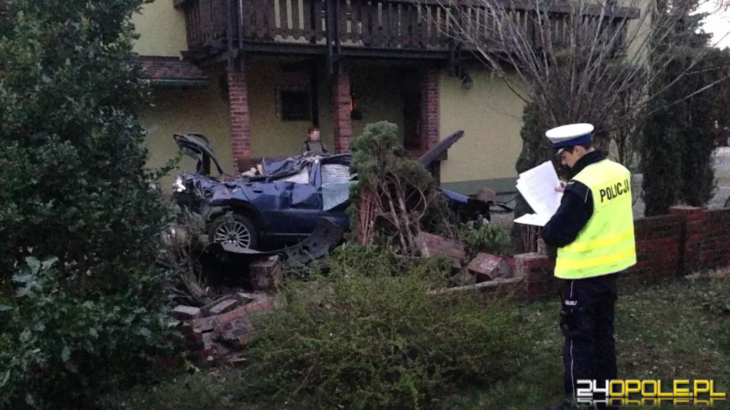 Kierowca volvo dachował w Dębskiej Kuźni