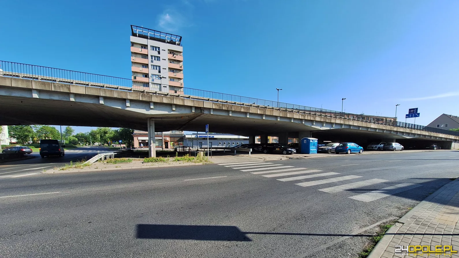Miał być zakaz parkowania, ale nic się nie zmienia