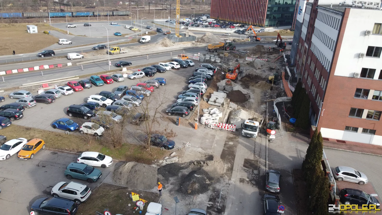 Przebudowa drogi wokół CUP. Sprawdziliśmy jak przebiegają prace budowlane