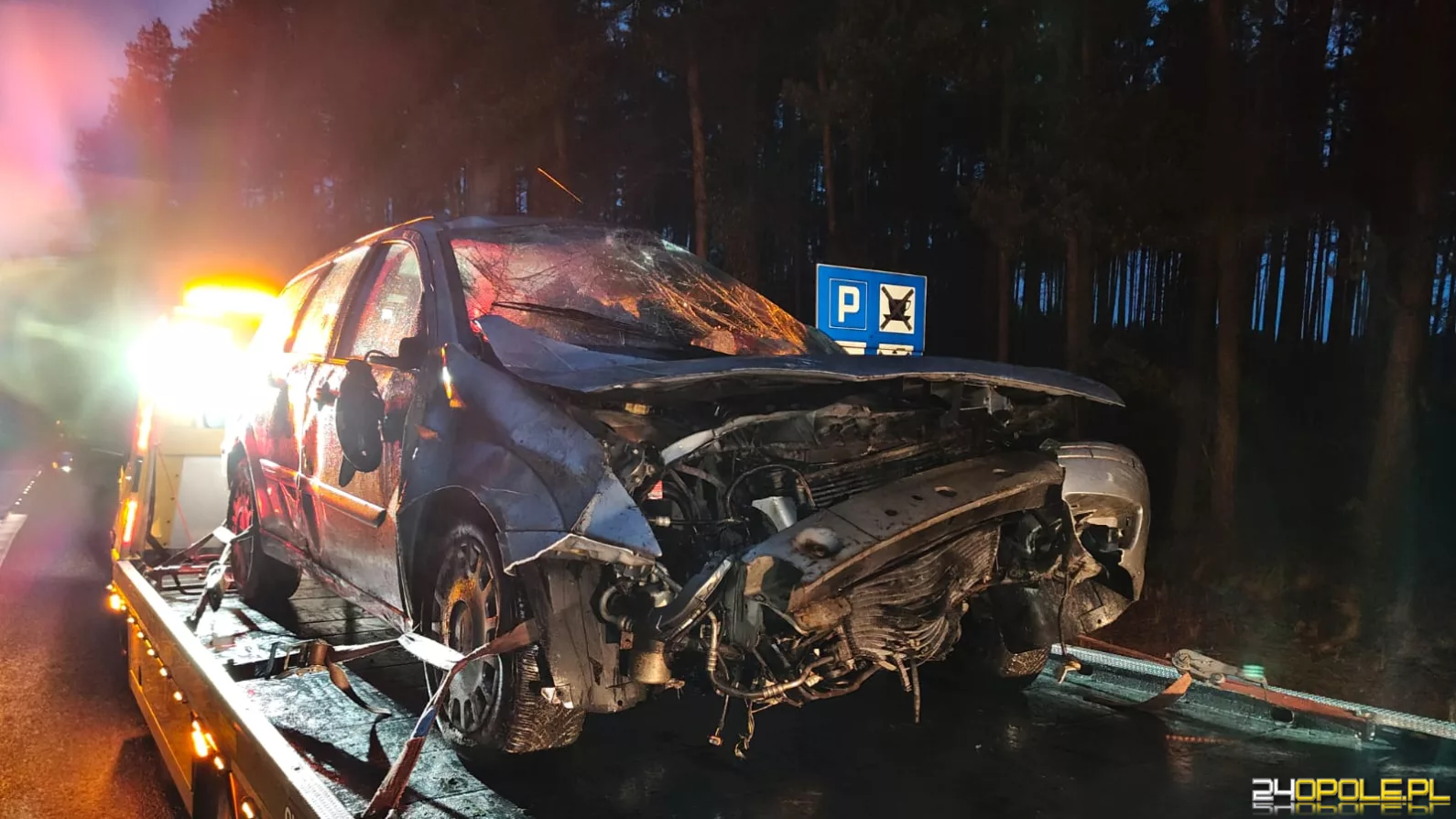 Samochód wypadł z drogi w Grodźcu