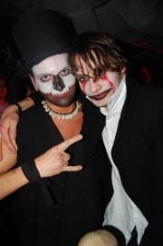 Halloween Party w Aquarium