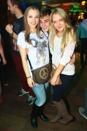 Drake Club - SWEET MALIBU GIRLS