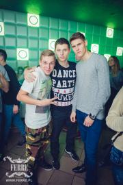 FERRE - II Dzień Świąt Tom Swoon 