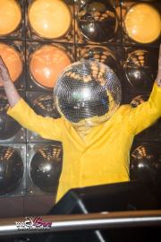 Bora Bora - Mirrorbal Man