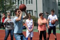 Turniej Rodzinny w Koszykówkę i Piłkę Nożną na Orlikach w Opolud - 8128_foto_24opole_064.jpg