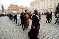 Polonez Maturzystów na Opolskim Rynku - Opole 2020 - 8466_foto_24opole_373.jpg