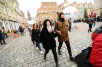 Polonez Maturzystów na Opolskim Rynku - Opole 2020 - 8466_foto_24opole_520.jpg