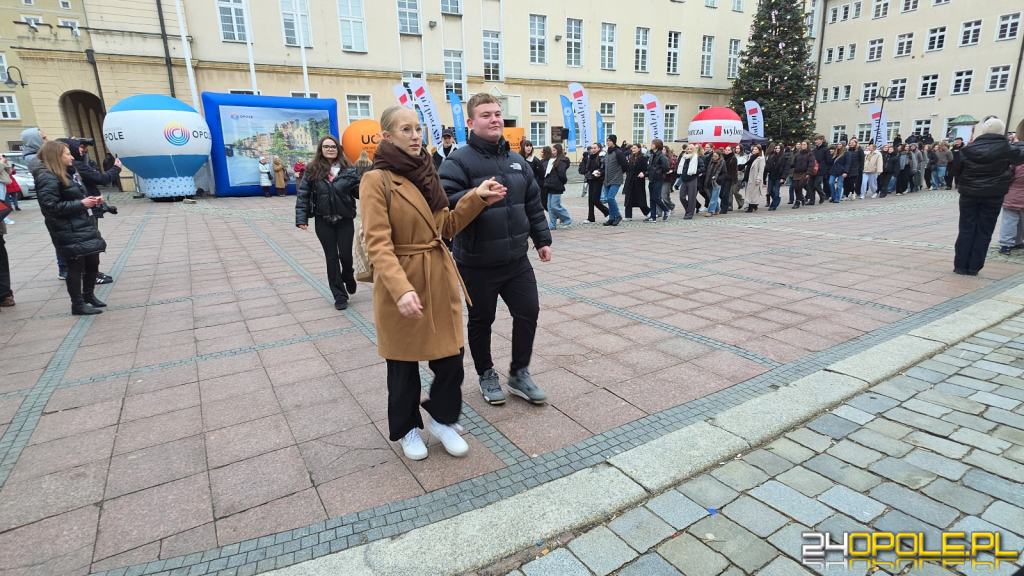24. POLONEZ MATURZYSTÓW