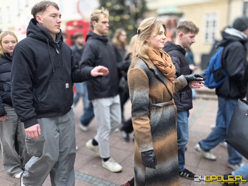 24. POLONEZ MATURZYSTÓW
