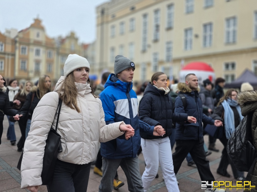 24. POLONEZ MATURZYSTÓW