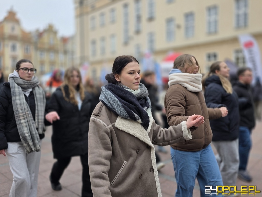 24. POLONEZ MATURZYSTÓW