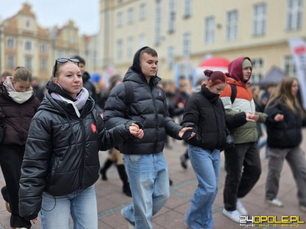 24. POLONEZ MATURZYSTÓW