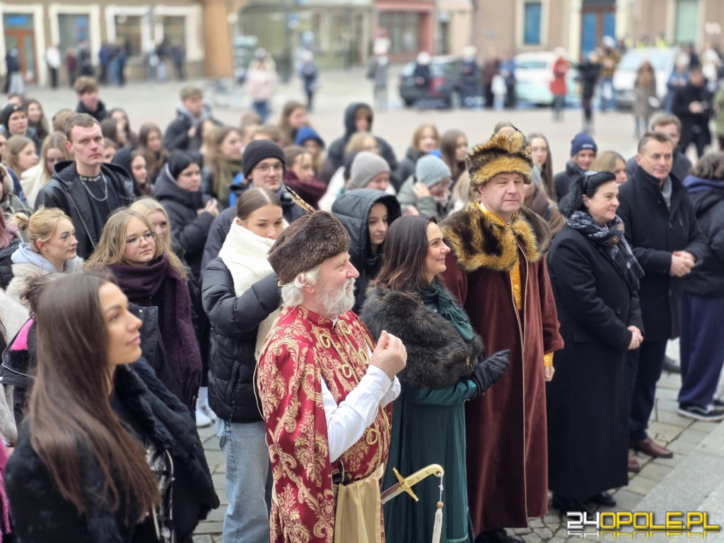 24. POLONEZ MATURZYSTÓW