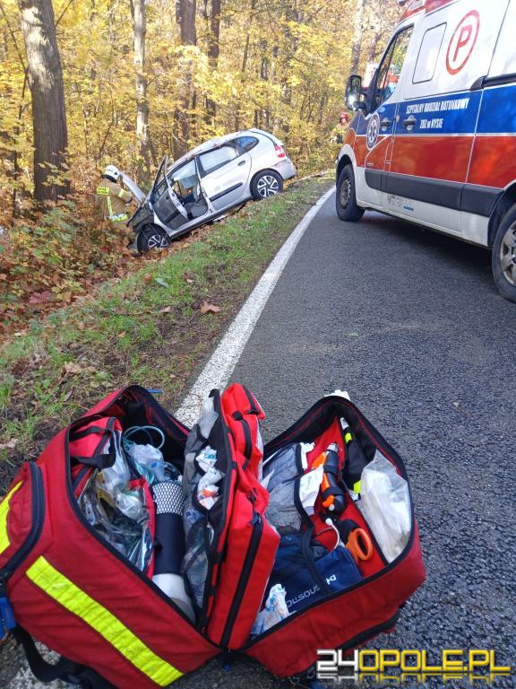 Wypadek na trasie Łambinowice-Szadurczyce. Jedna osoba przewieziona do szpitala