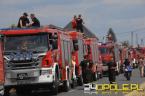 Pożar samochodu w Opolu. W akcji strażacy i policja