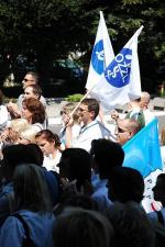 SŁUŻBA ZDROWIA: Protest pod Urzędem Wojewódzkim
