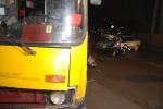Zderzenie osobówki z autobusem 