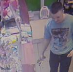 Chciał ukraść batoniki, wezwał policję