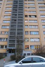 Trzy tygodnie mieszkał ze zwłokami