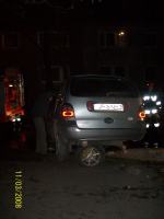 Dachowanie w Opolu, kierowca uciekł