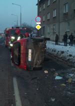 Fiat wpadł na zaspę