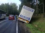 Ciężarówka z piwem wylądowała w rowie