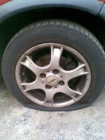 Ktoś niszczy auta na ulicy Mickiewicza