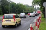 Drogowcy zmieniają nawierzchnię, uwaga na korki