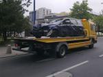 Pijana 19-latka rozbiła auto na drzewie