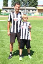 Dzień Ojca spędzili grając w piłkę