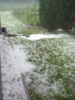 Burza nad Opolszczyzną: grad wielkości piłek do ping-ponga