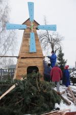 Ruszyła budowa żywej szopki przy parafii św. Józefa