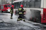 Pożar w autobusie MZK. Pasażerowie zdążyli uciec przed ogniem.
