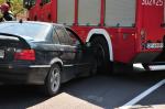 BMW zderzyło się z wozem strażackim jadącym na sygnale