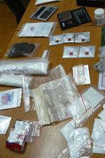 24-latek wiózł w aucie ponad kilogram narkotyków