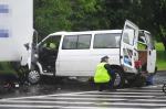 Tragiczny wypadek w Łosiowie. Ciężarówka zderzyła się z busem.
