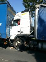 Karambol 5 pojazdów na trasie Opole - Nysa