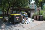 Kolejne problemy ze śmieciami. Za mało kubłów, za rzadko odbierane odpady.