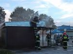 Spłonął kiosk na osiedlu Armii Krajowej
