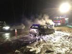 Na drodze z Bierdzan do Olesna doszczętnie spłonął samochód