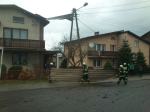 Porywisty wiatr zrywa dachy na Opolszczyźnie