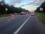 Kobieta zawracała na autostradzie, wjechała pod ciężarówkę