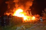 Ogromny pożar składowiska opon w Buszycach