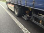 Wystrzał opony w ciężarówce powodem zderzenia na A4