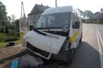 Bus zderzył się z ciężarówką na DK40. 6 osób rannych.