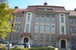 Jarmuziewicz przeciwny sprzedaży budynku po PSP 1