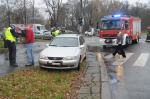 Zderzenie trzech samochodów na Zaodrzu. Dwie osoby ranne.